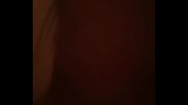 新しい息子の妻を慰めるクールな映画