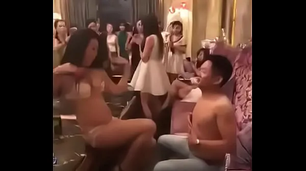 ใหม่ Sexy girl in Karaoke in Cambodia หนังเย็น