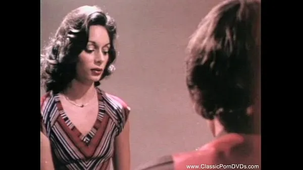 Vintage MILF From Classic 1972 Film Filem hebat baharu