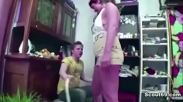 नई Young Boy Seduce Step-Mom to Get First Fuck and Lost Virgin शानदार फिल्में