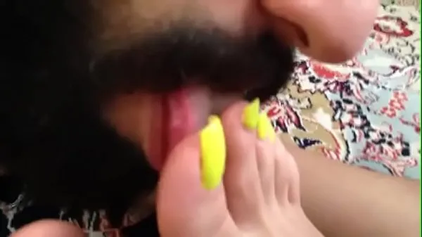 Nya Rojhin Rasuli an Iranian mistress she is the most beautiful mistress all over the world with a slave kissing her feet and licking her soles and sucking her amazing toes coola filmer