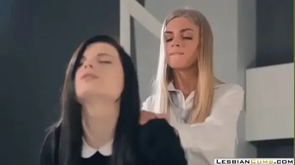 Nye Lesbians Deep Fucking with Strapon Toy kule filmer