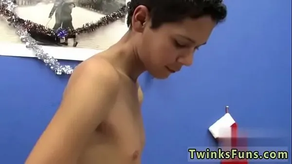 Νέες Male twink no pubic hair and emo gay boys playing with cocks Felix ενδιαφέρουσες ταινίες