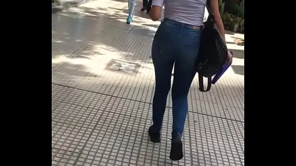 새로운 Big ass brunette in jeans 멋진 영화