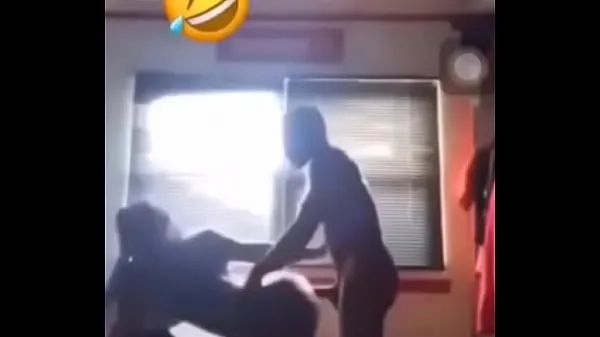 새로운 African guy bangs on his girl roughly,After eating pizza 멋진 영화