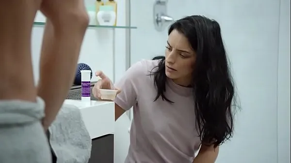 ใหม่ Aislinn Derbez, Erica Silverman Easy S01E04 More หนังเย็น