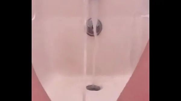 Nye 18 yo pissing fountain in the bath kule filmer
