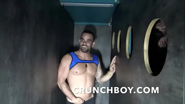 Nuovi La pornostar DAMIEN CROSSE usata nella Glory Holes Sauna Thiers Bordeaux di Top Dominant XXL COCK fantastici film