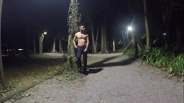 Nuovi Ragazzo nudo si masturba al parco Vol 2 fantastici film