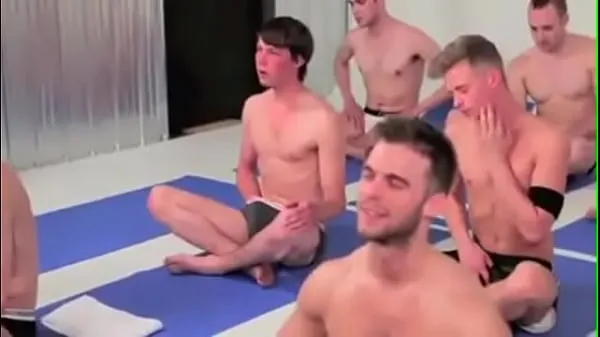 Novi yoga gay kul filmi