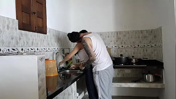 Nuovi HO SCOPERTO MIA MOGLIE MENTRE SISTEMavo LA CUCINA fantastici film