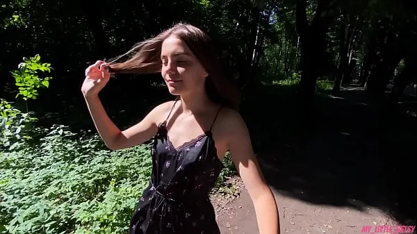 Nové Walk In The Woods With Lush Ended With Cuming On Her Face And Hair skvelé filmy