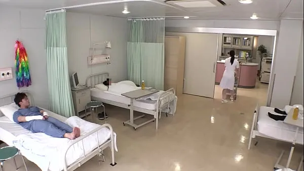 Nuevas Un verdadero ángel!" ¡No puedo masturbarme debido a un hueso roto y mi polla está al final de su paciencia! Una hermosa enfermera que no podía ver eso y estaba impulsada por un sentido depelículas interesantes