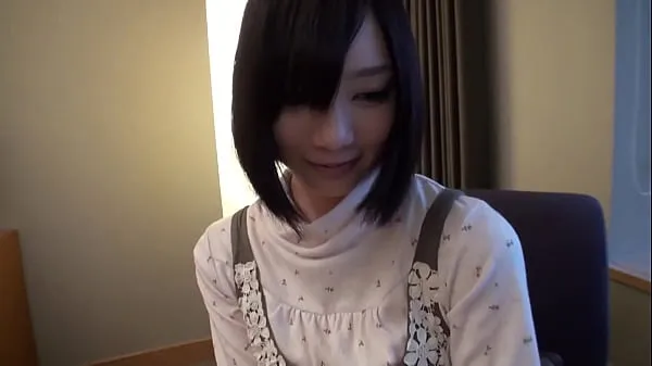 新公开超人气色情明星 Airi Suzumura 在正式出道前罕见的性爱录像！ 她的脸上带着一丝纯真和她的第一反应。 从那时起，她的透明度就非常好酷电影