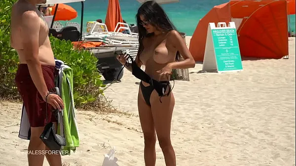 Nieuwe Huge boob hotwife at the beach coole films