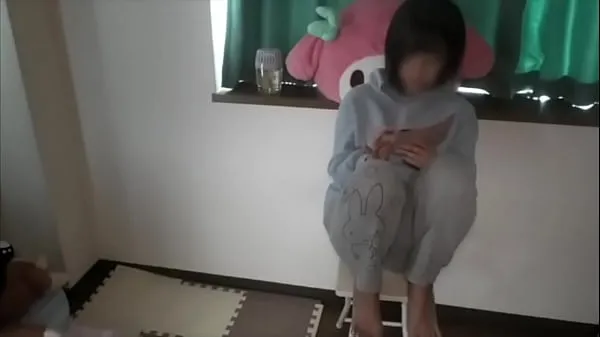 새로운 A female college student who started living alone. Since I got away from my step mom, I started watching erotic videos from lunch, masturbated, put my finger on her pussy and made noises, and also used a toy to make her cum 멋진 영화