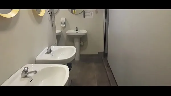 Nowe hostel showersfajne filmy