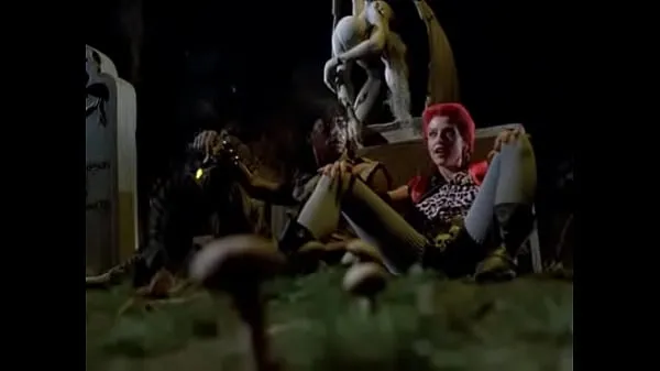 Novos Return of the Living d. Graveyard Striptease filmes legais